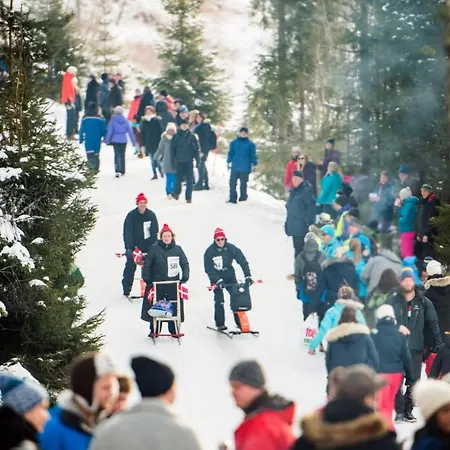 Idyllic House In 2 Bedroom Сasa de vacaciones